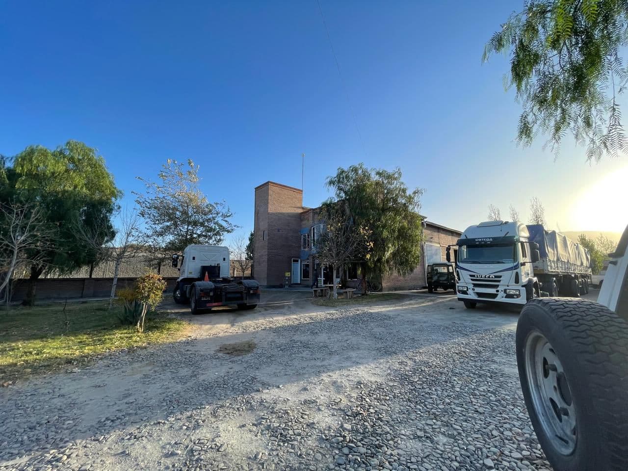 Espacio de trabajo y atención de Sara Auto-Partes